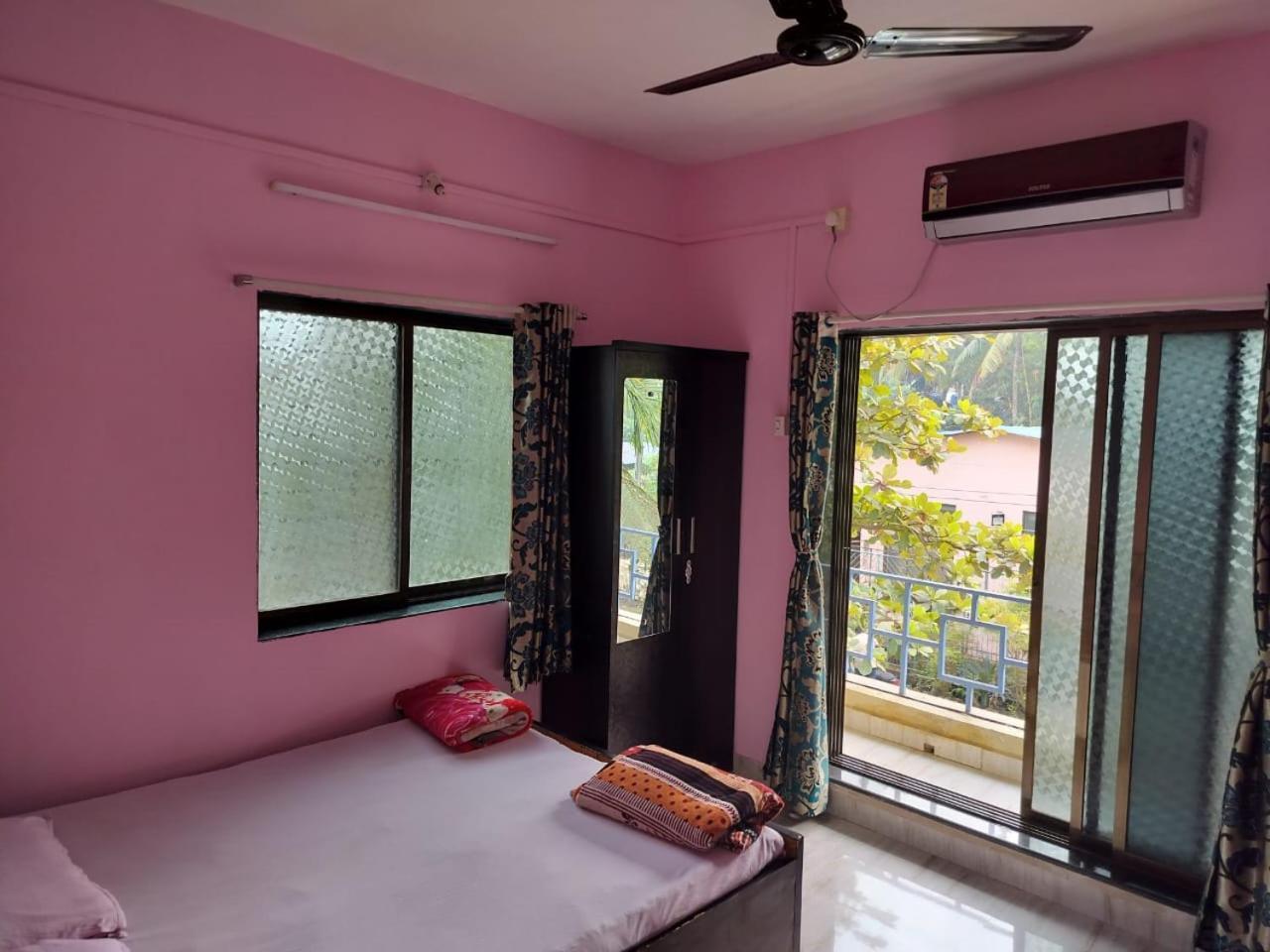 Gulmohar Cottages - Home Stay In Алибаг Екстериор снимка